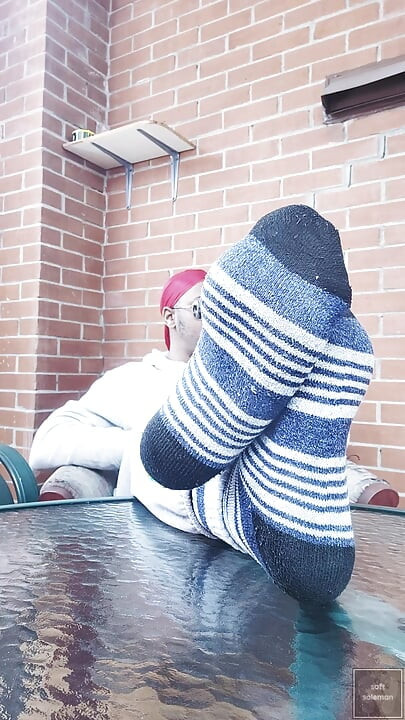 Drkanje prstima i taban prelaz (2025)