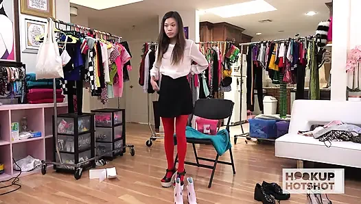 Bts - schwanzhungrige brünette vina sky ist süchtig nach hartem sex!