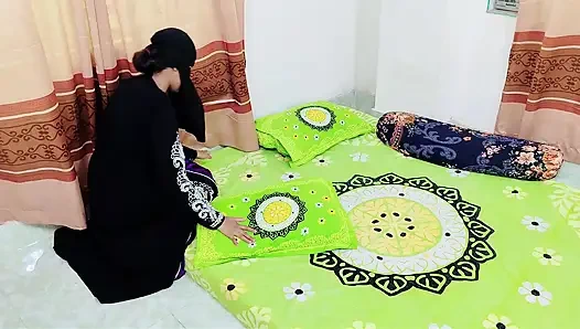 Dever ne chaati hijabi bhabhi ji ki raseli chut maast desi chudai xxx