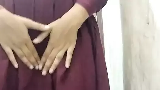 Hot riya complete 20 year age she ready to fuck