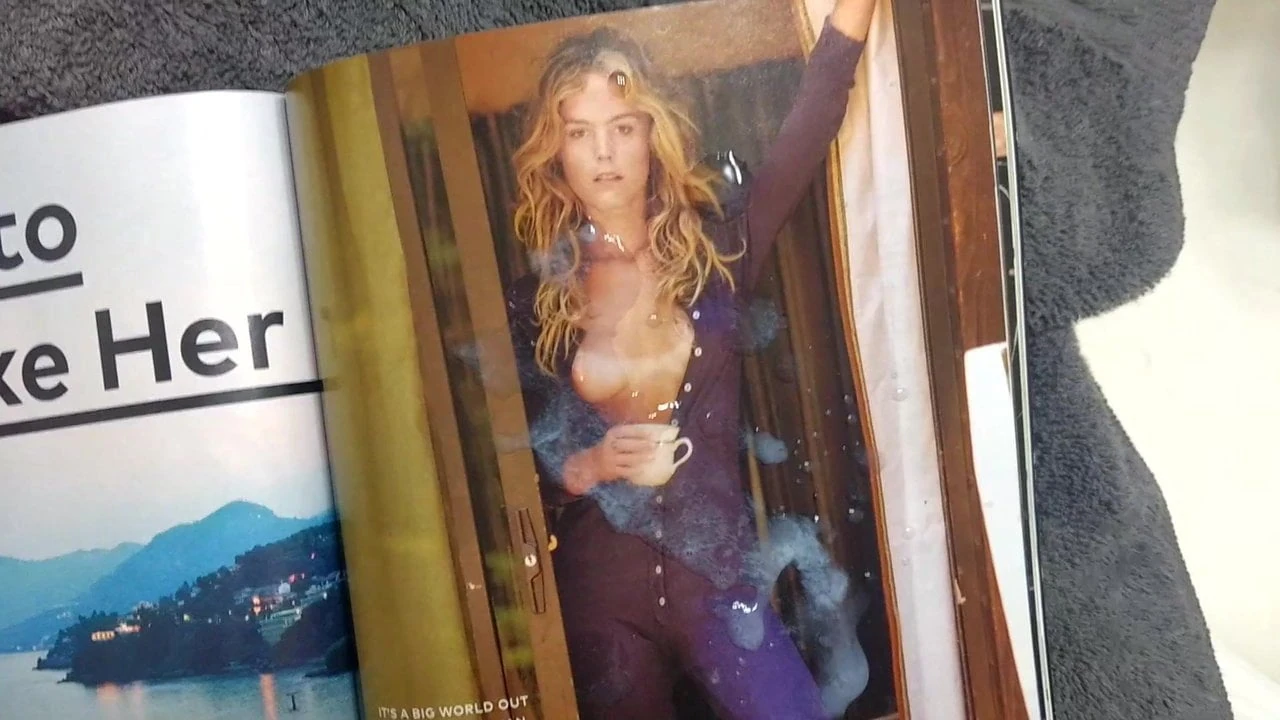 Cum tribute for sexy blonde