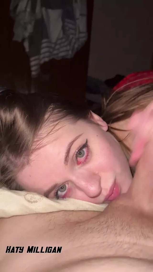 SWEET BLOWJOB IN THE ELEVATOR ENDED WITH CUM IN THE MOUTH