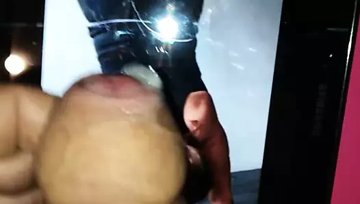 Nonude götüne övgü