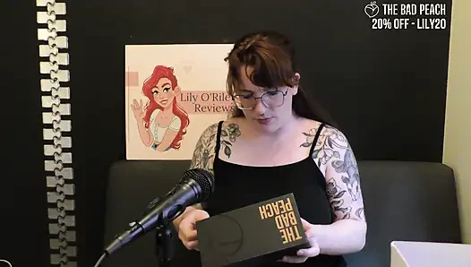 Ulasan NSFW tentang vibrator honey pistil jilat dari bad peach