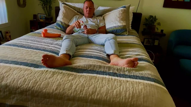 Jerking off and Cum While Fucking Myself