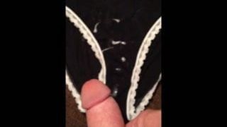 Disparando a los algodones negros de mi esposa