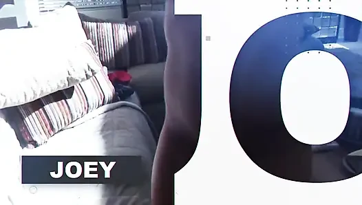 Joey ambrosiano merekam video ini adalah seks asli!