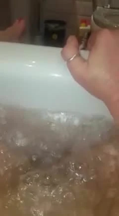My perfect lover bath time