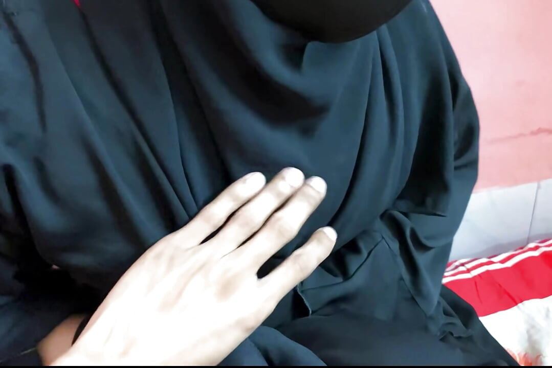 Sexy girl is come to my house for hard fucking