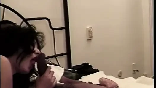 Pria kulit hitam dengan monster schlong meniduri ibu rumah tangga berambut cokelat panas ariel cassadine