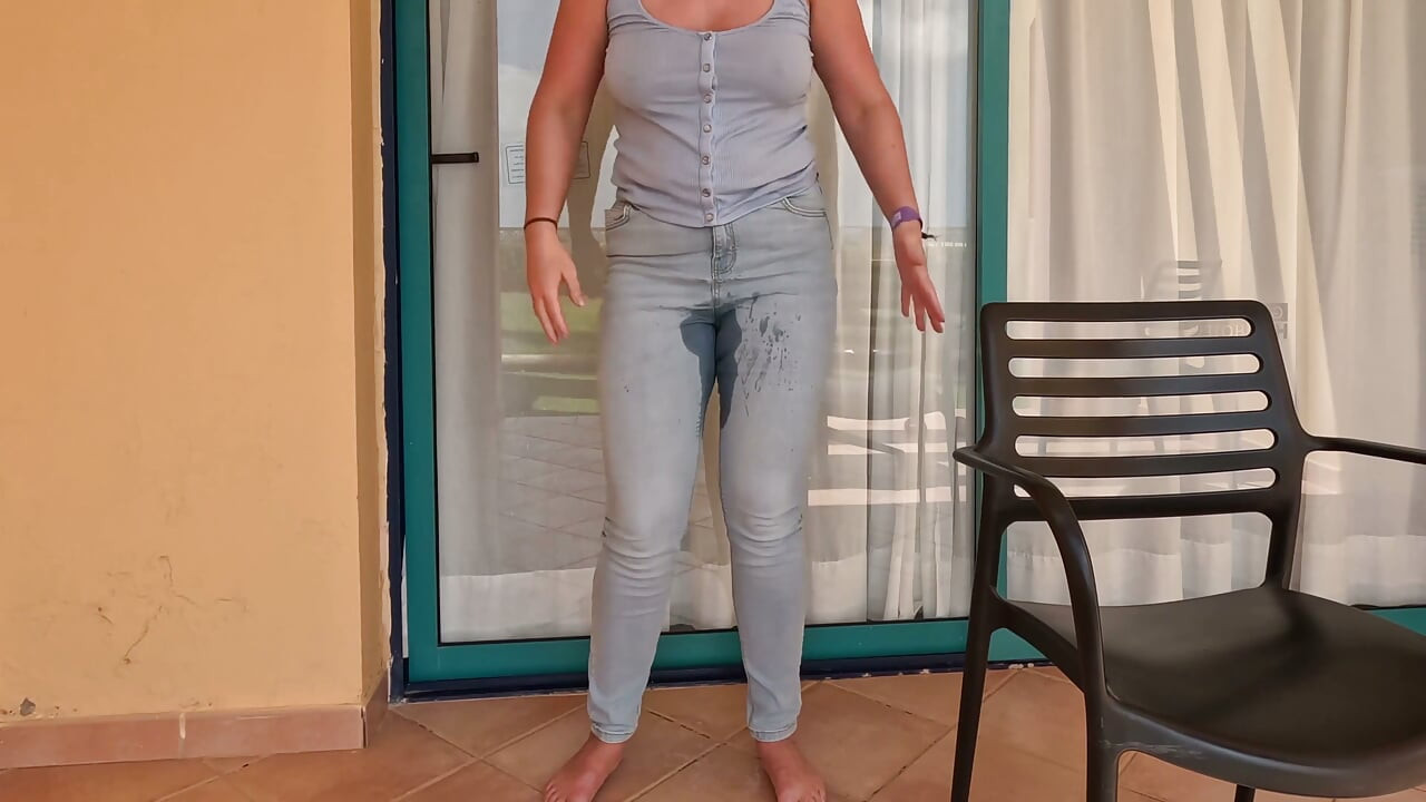 Balkon Volle Blase - Gesperrte Und Benetzende Jeans