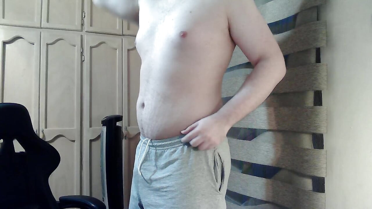 Hot jock shows off his patriotism on cam