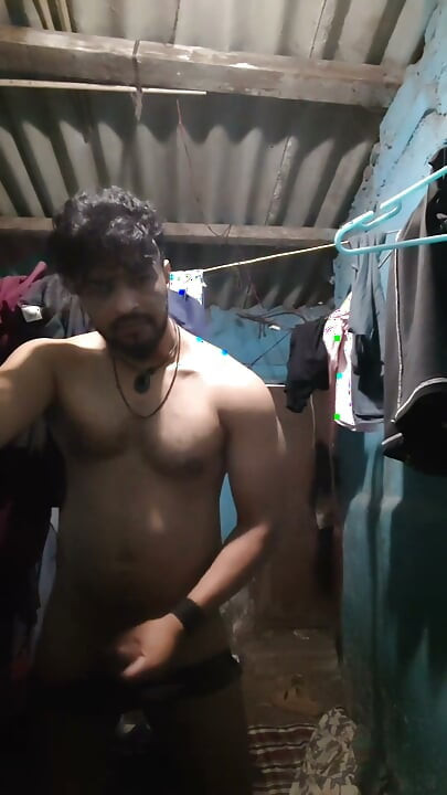 Desi hunk solo onani
