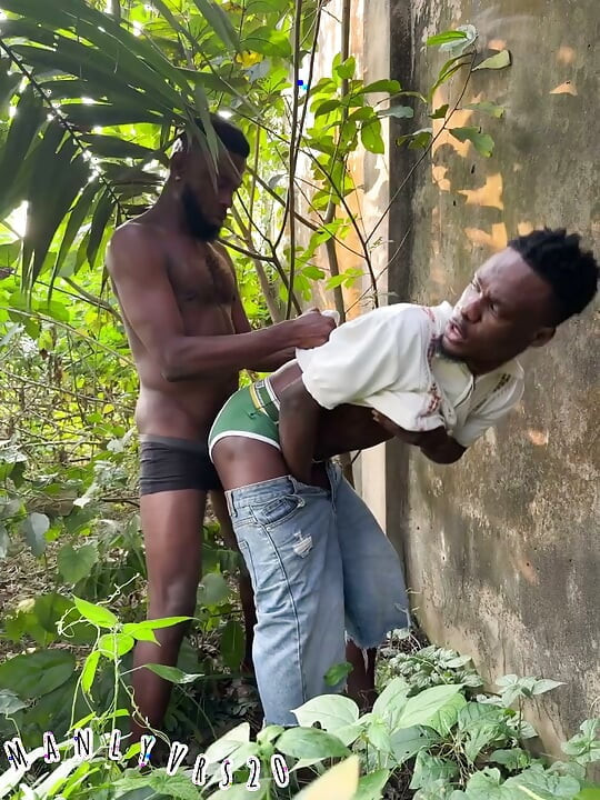 Dude Obsessed with Mah Coochie, Had to Call Back for Another Meeting
