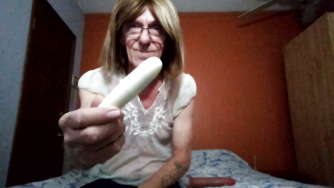 me encanta mi juguete nuevo me encanta chuparlo me encanta mi nuevo atuendo también