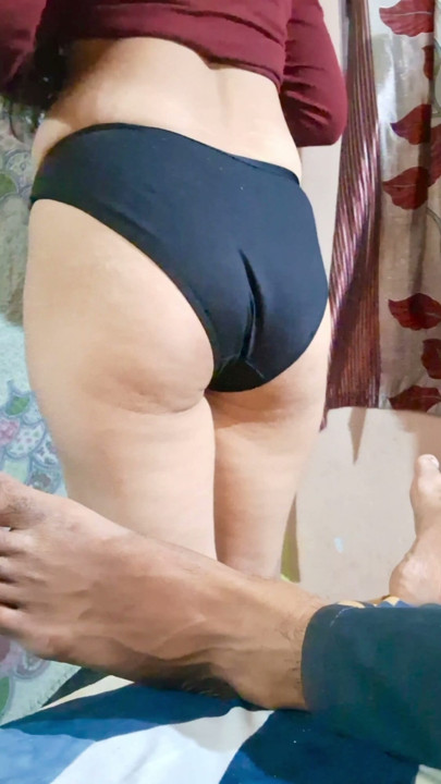 Teachers like her big pussy fucking hard and like her boyfriend see her pussy | Clip 1