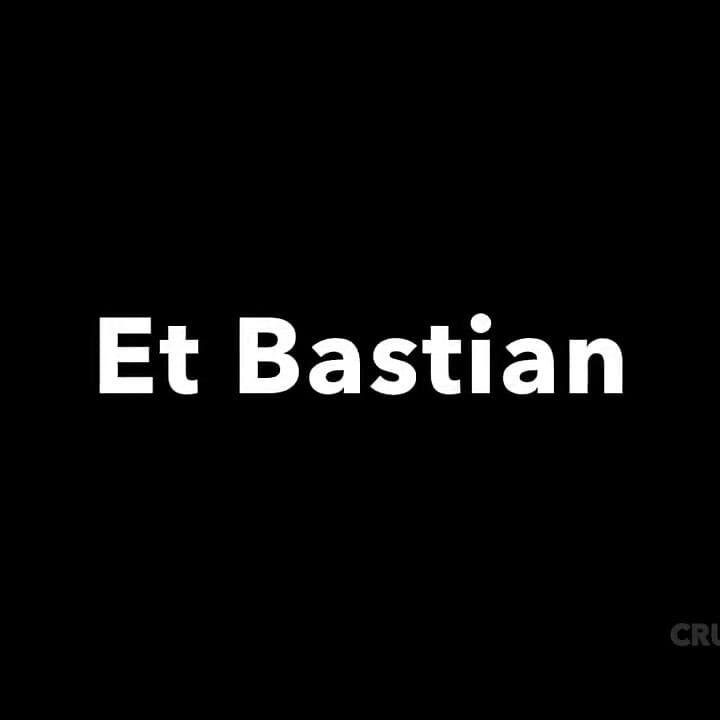 Romantik fucked bareback by sexy boy with tattoos