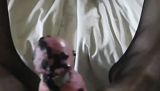 Goode girl bakış açısı kocasının yarağı ve taşaklarıyla cbt eğlencesi