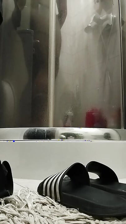 淋浴独奏双性恋