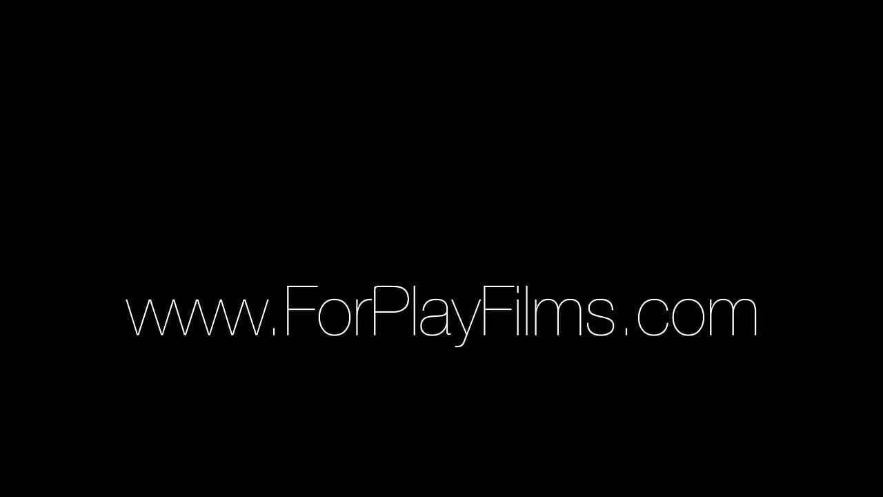 Sexting leva a boquete sensual - ForPlay Films