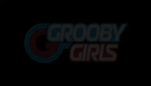 GROOBYGIRLS - Akira Rabbit Returns Ready to Steal the Show