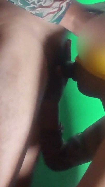 Indiancă Desi Bhabhi suge pula și se fute tare | Clip 1