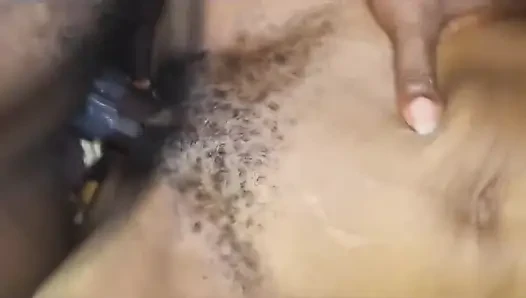 Memek behenol si cewek super hot ini dientot habis-habisan sampai matanya merem melek