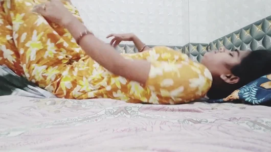 Kakak ipar yang lagi marah besar & abang iparnya yang lagi sange berat - pertemuan diam-diam di kamar tidur, bagian -02