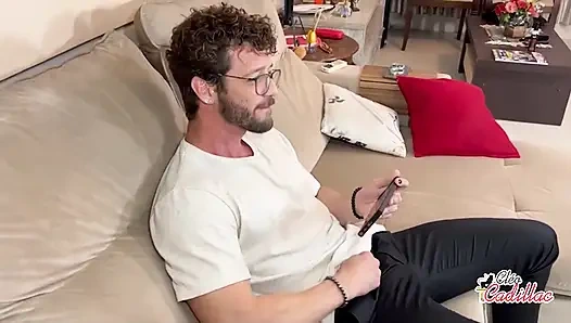 Hottie itu gila menangkapku dengan gaun tanpa celana dalam