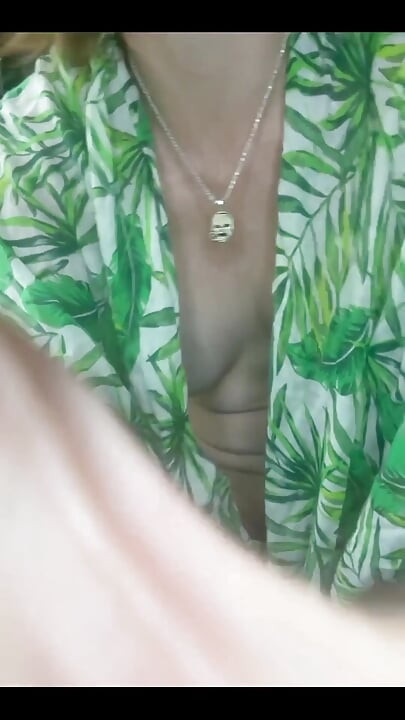 Suzy wyldes ist so geil vor der arbeit