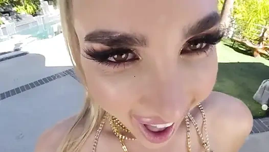 Badoinkvr bugün kenzie anne kıyafeti sert sikiş için çığlık atıyor bölüm 1