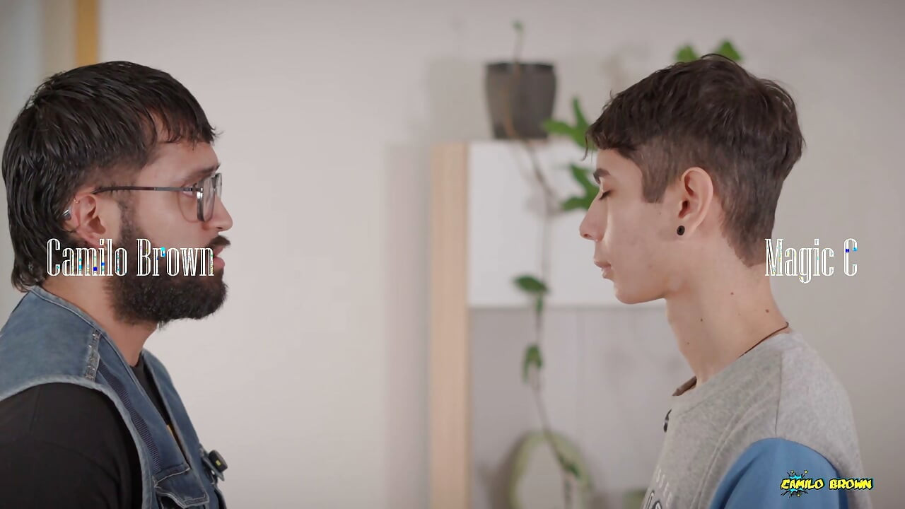 Skinny twink Magic C calls plumber Camilo Brown and ends up raw fucking him on the bathroom floor until he creampies his ass