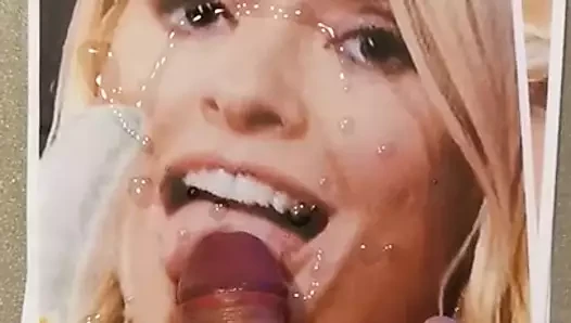 Holly Willoughby boşalıyor 72
