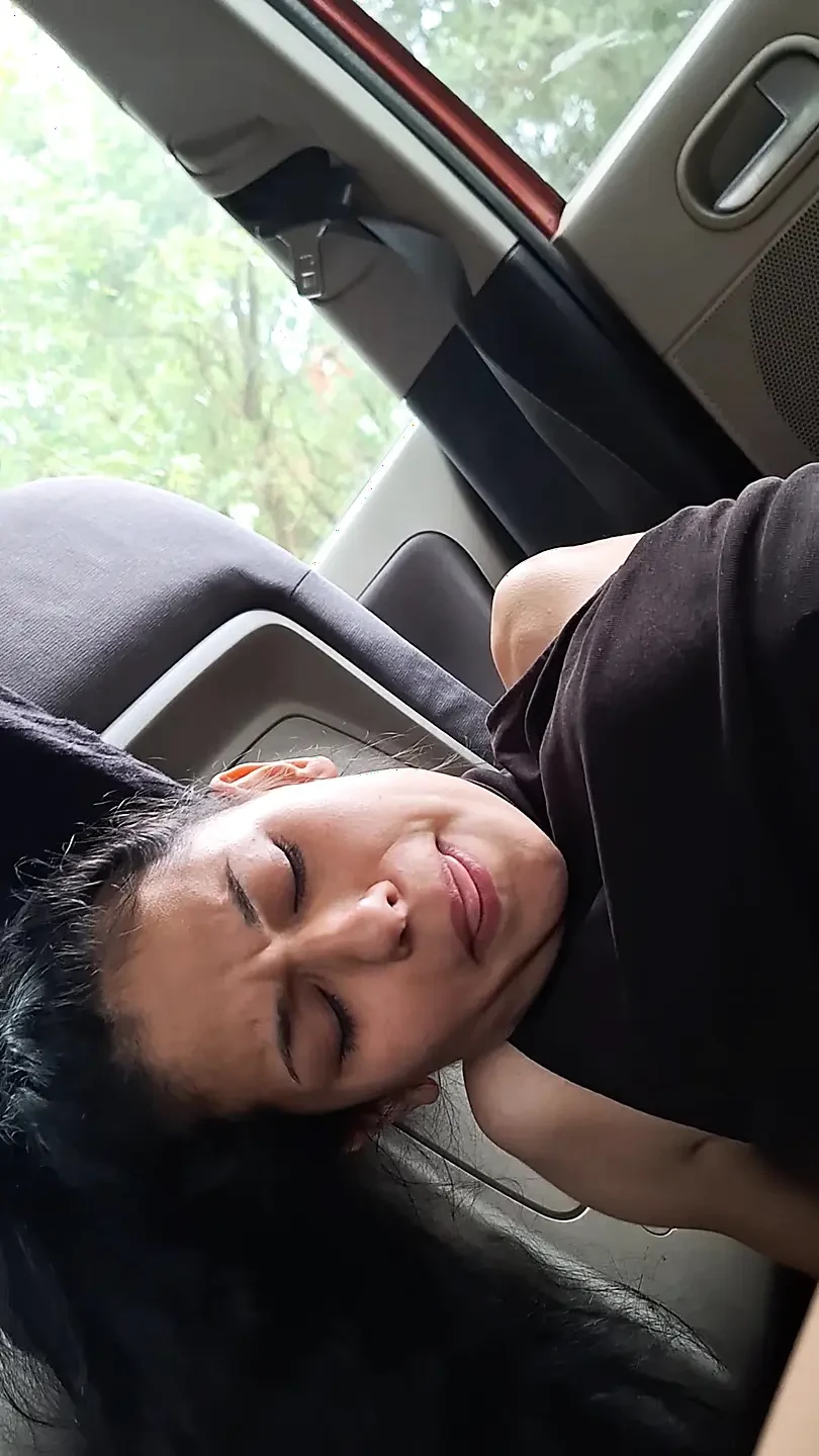 Breastfeeding, cum eating, satisfaction