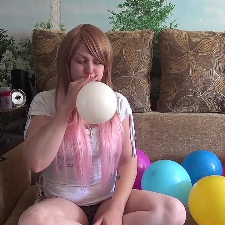 I Am Blowing 10 Different Color Balloons!