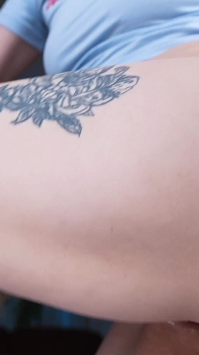 Double Pussy Fist Lesbians and Can Toy Stretching