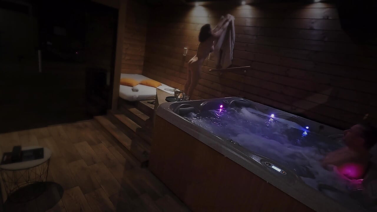 Vrući besplatni seks s debeljuškastom MILF Dada Deville