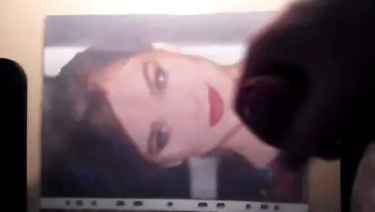 hailee steinfeld üzerinde boşalmak