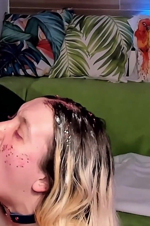 Submissive 18yo Extreme Deepthroat. She Sucks My Big Cock Until Facial Cumshot
