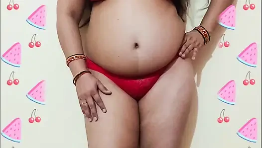 Pankhuri Kunal Doğum Günü Partisi Için Kırmızı Iç Çamaşırı