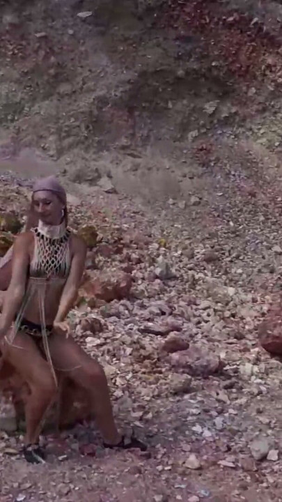 Otherland dance in Hills | Clip 1