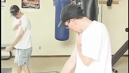 Curly blonde slut getting pussy penetration in gym