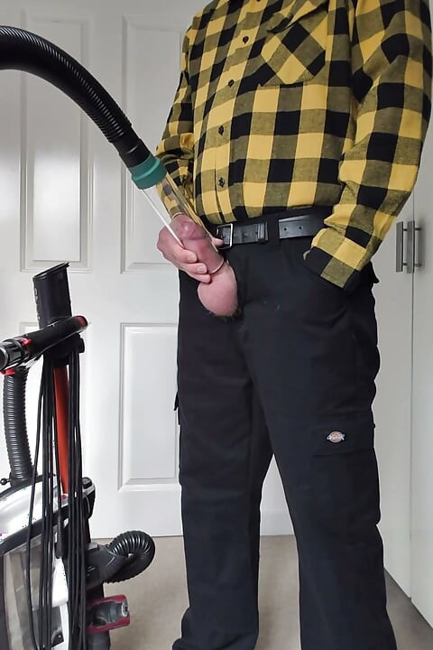 Sucking my cock with the vacuum cleaner after work