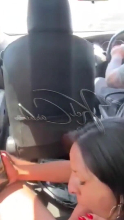 She gave her pussy in the moving car | Clip 1