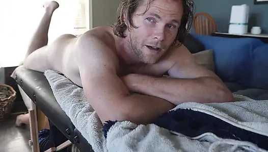 Massage Bed Glory Hole Blowjob & Facial