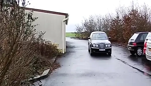 Vollbusige französische MILF in schwanzlutsch-show geritten