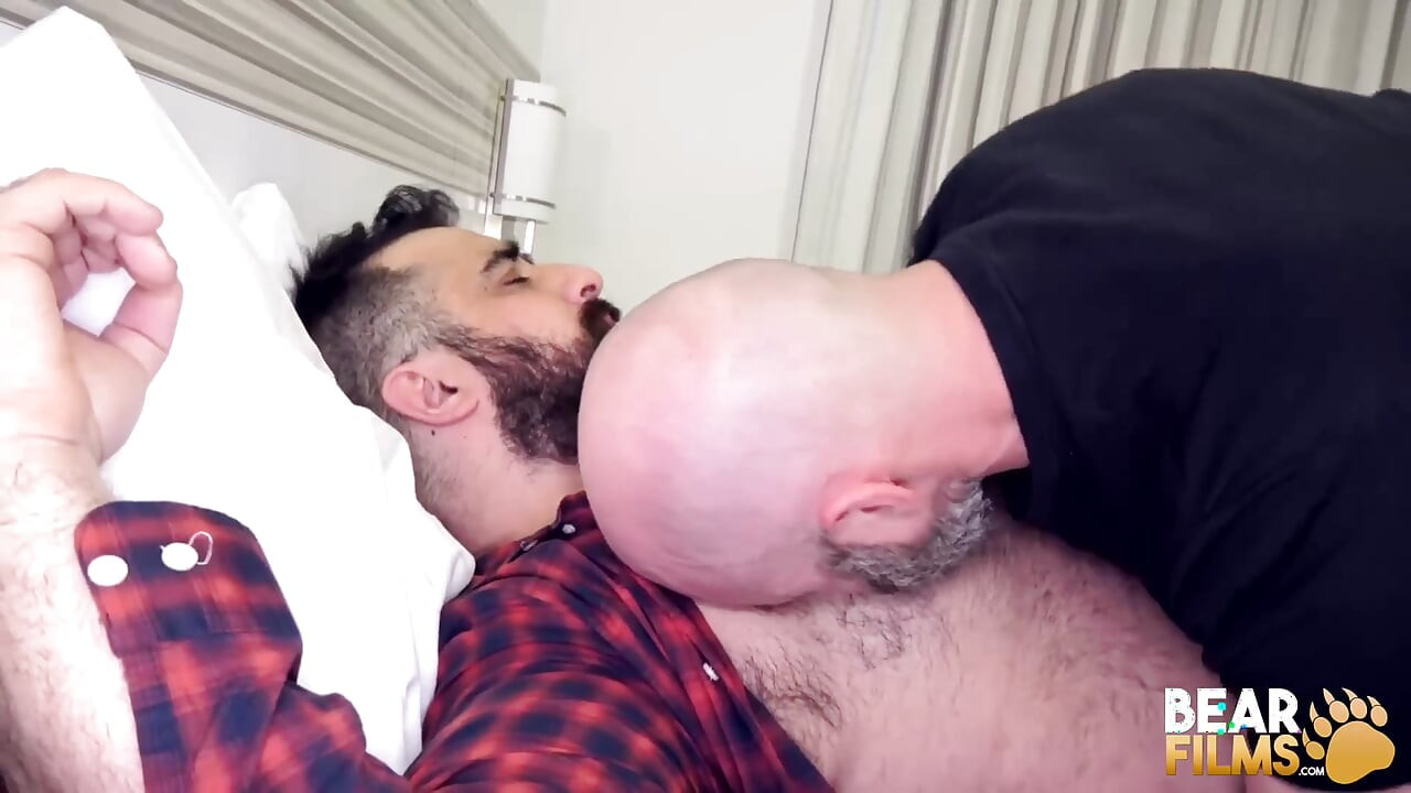 Bearfilms Bare Ranger Shoves His Cock to Blue Heeler Tight Asshole