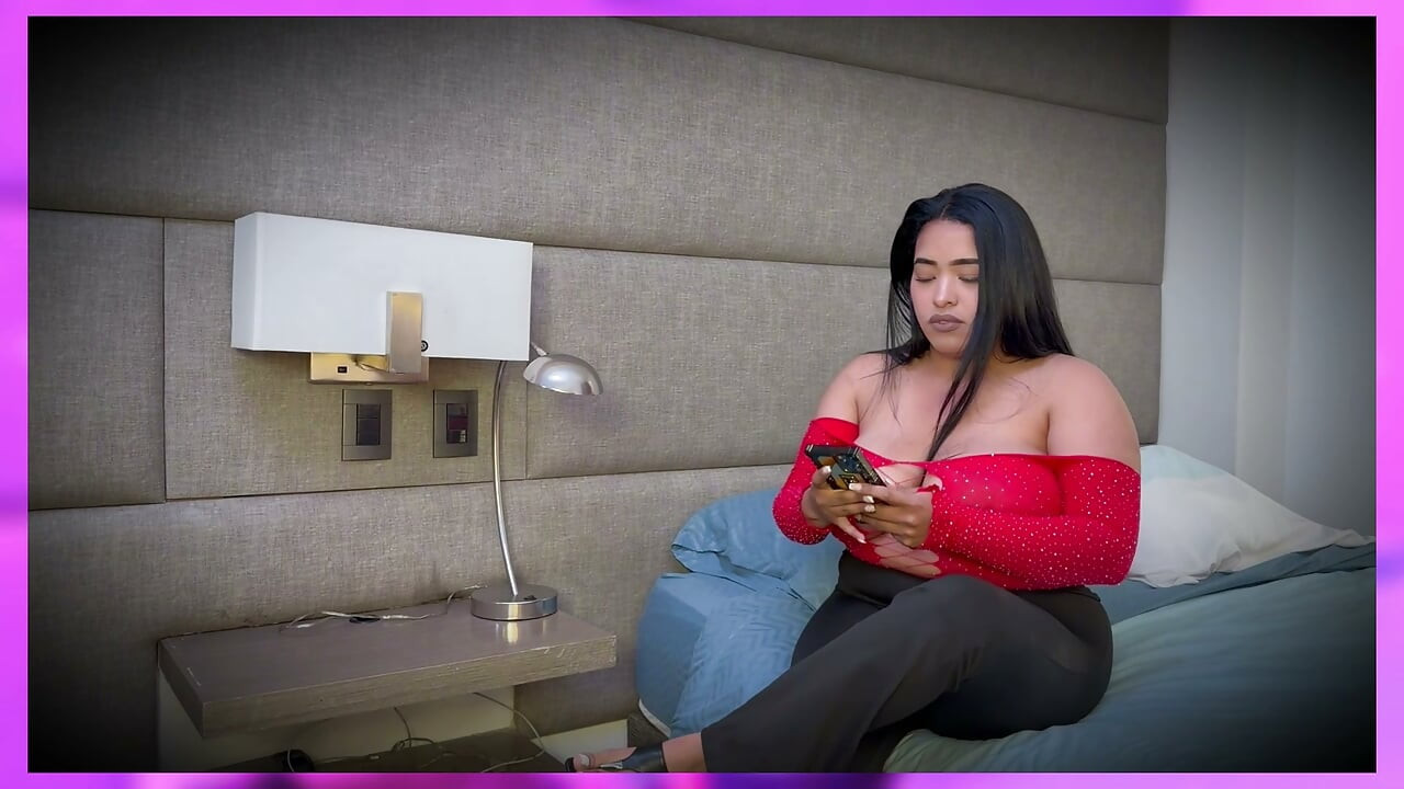 I try to help my sister-in-law repair her lamp and end up fucking her and sucking her huge tits
