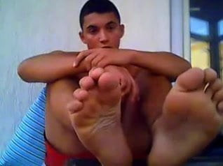 Straight guys feet on webcam #185