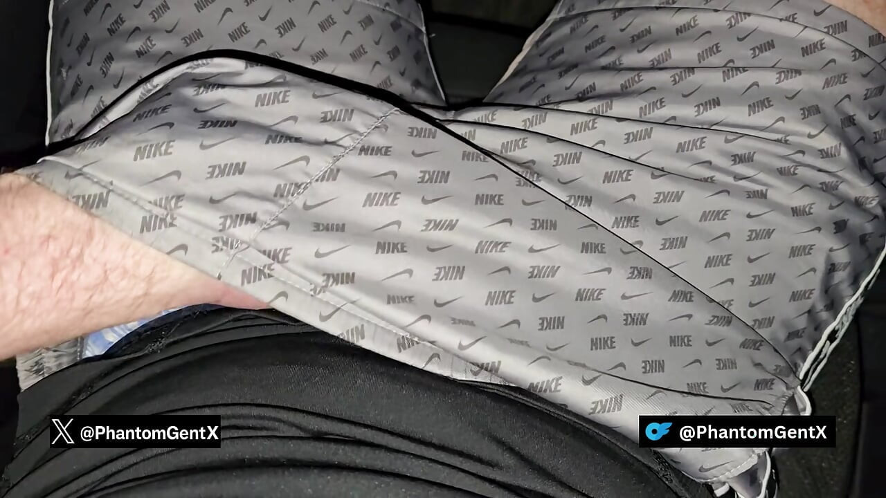 Musculoso papai alemão depois do treino no carro - masturbando com tesão com dirtytalk - GhostGentX